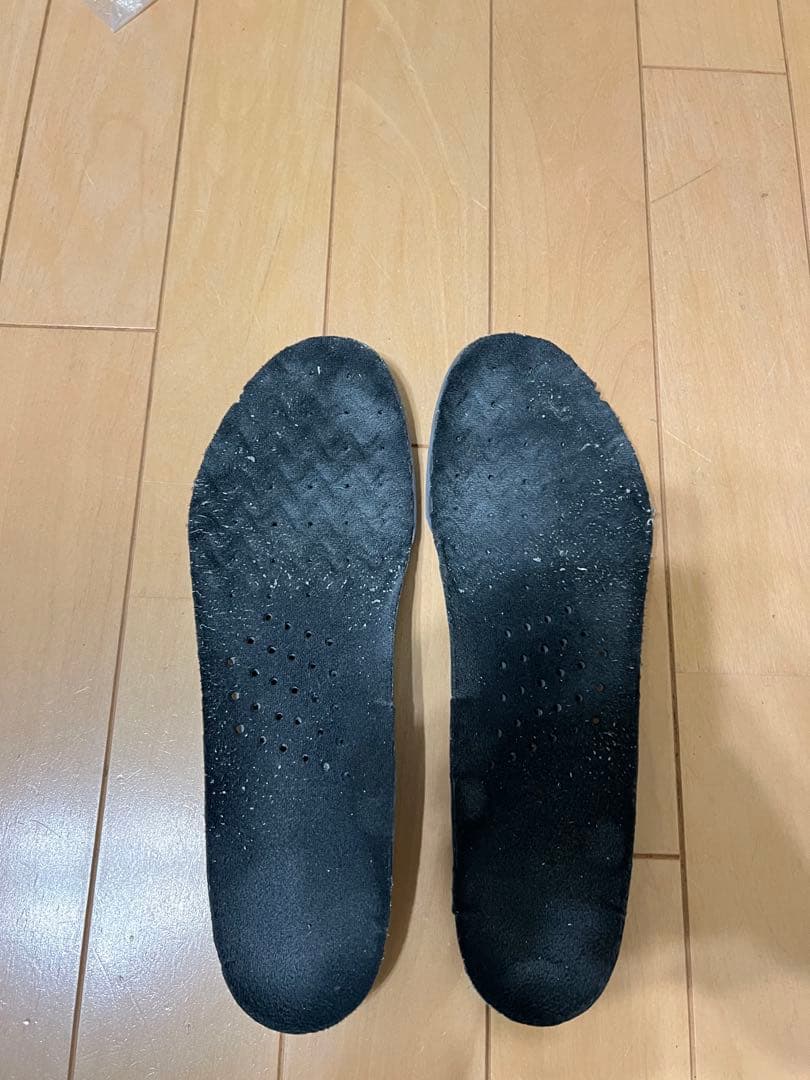 【海外限定モデル】ヨネックス パワークッション65z 26.0cm
