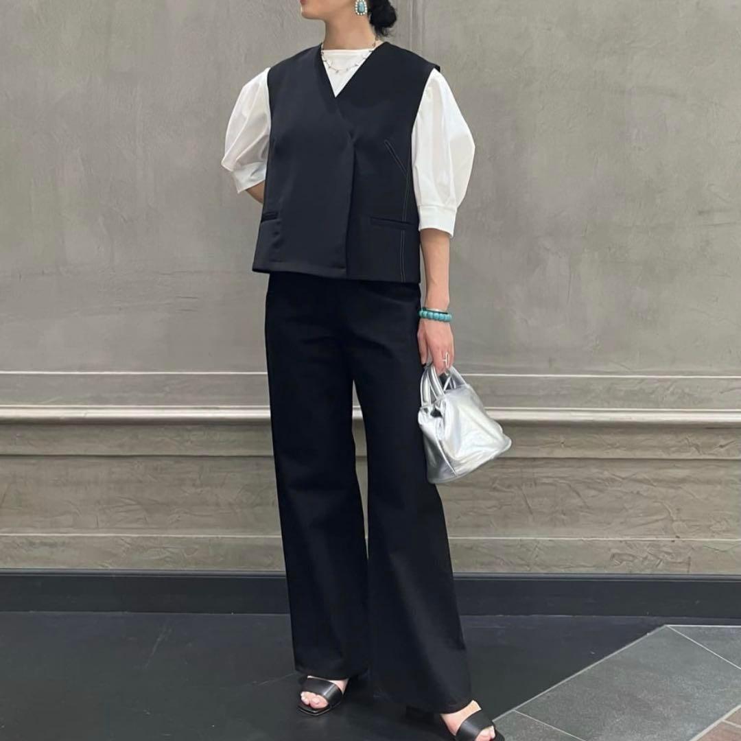 美品◯ユナイテッドアローズ　COMFY Vネック ベスト.