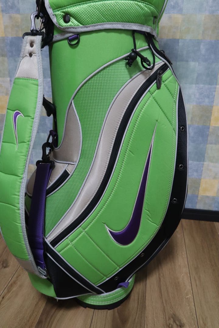 NIKE ナイキ 中大型 キャディ ゴルフバッグ　カバー付き