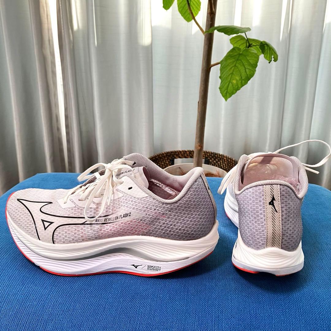 MIZUNO ウエーブリベリオンフラッシュ 2 ランニング 26cm