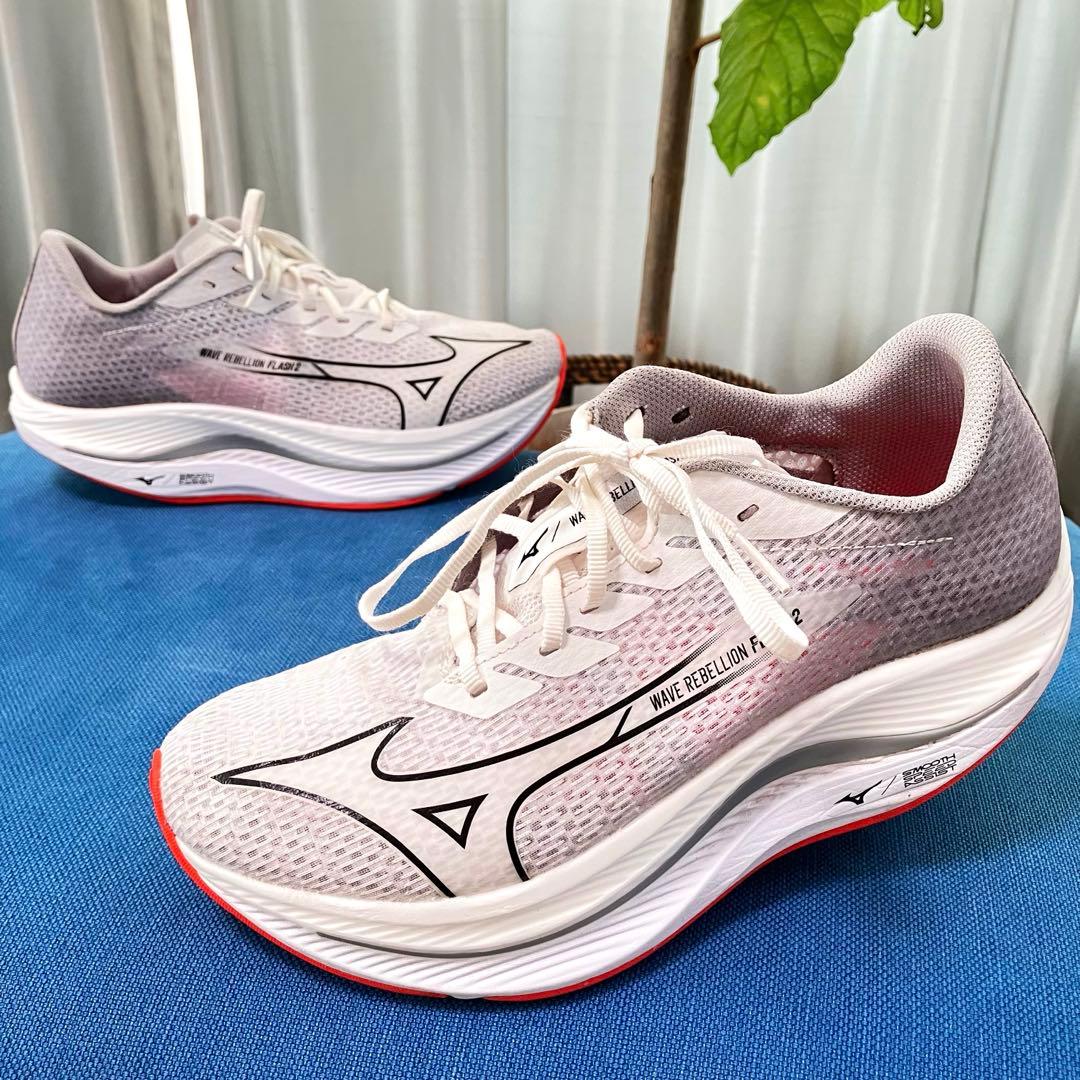 MIZUNO ウエーブリベリオンフラッシュ 2 ランニング 26cm