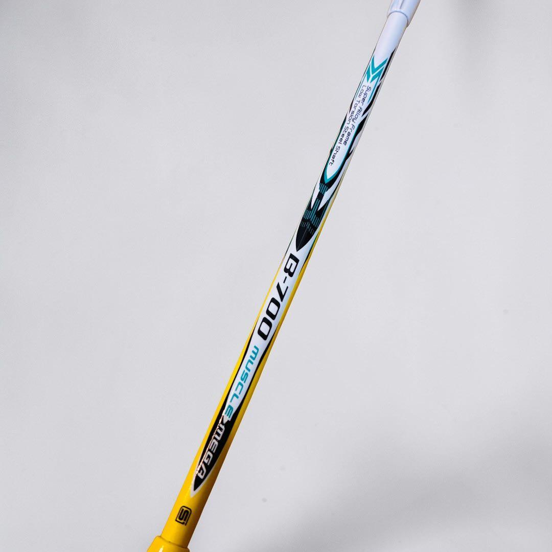 YONEX ヨネックス バトミントン MUSCLE MEGA B-700