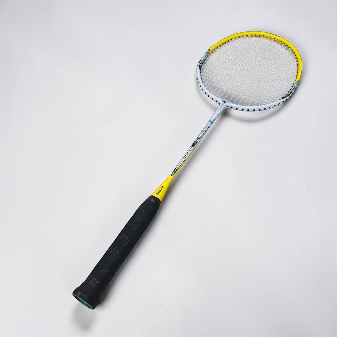 YONEX ヨネックス バトミントン MUSCLE MEGA B-700