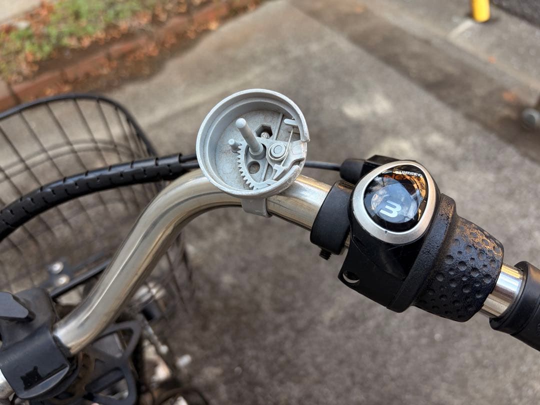 電動アシスト自転車 ブラック 前カゴ付き