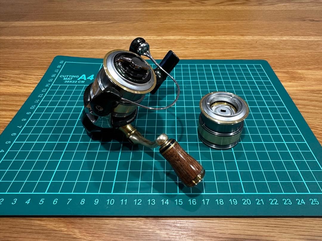 （週末値下げ）シマノ12カーディフ CI4＋C2000HGS