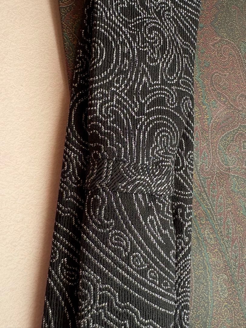 「新品未使用」ETROブラックシルバーラメ糸ペイズリー織りシルクブレンドネクタイ