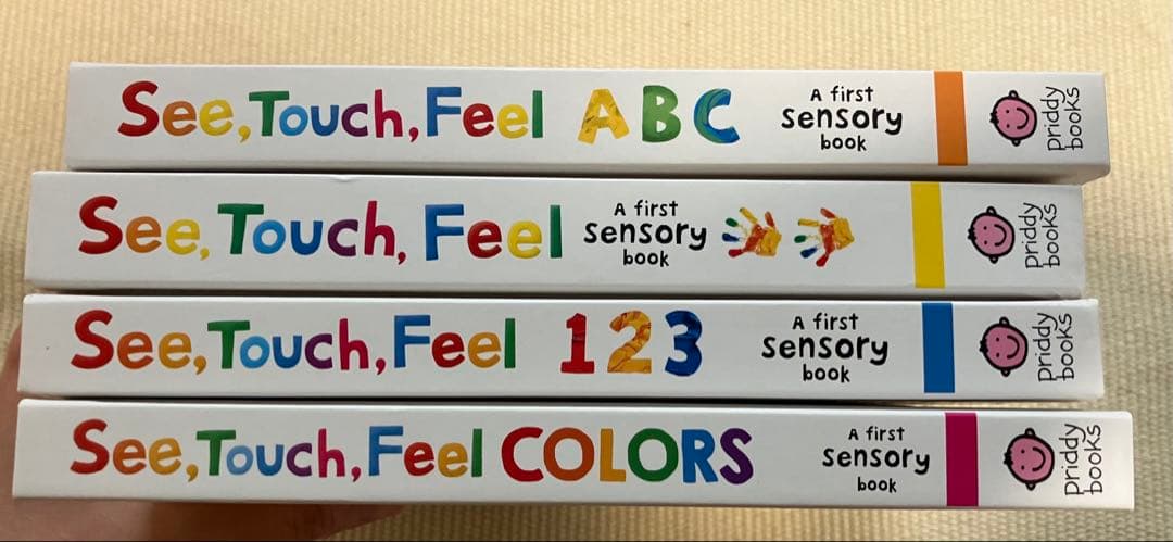 See, Touch, Feel 絵本4冊セット