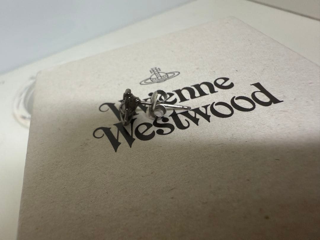 【正規品】Vivienne Westwood ヴィヴィアン 片耳用ピアス