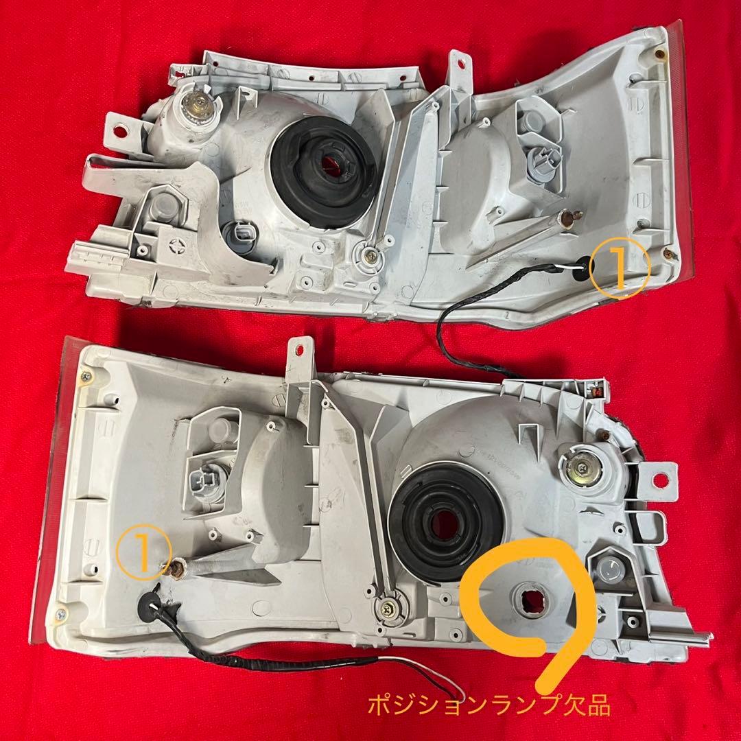 【送料無料】ハイエース　1型ヘッドライト左右セット