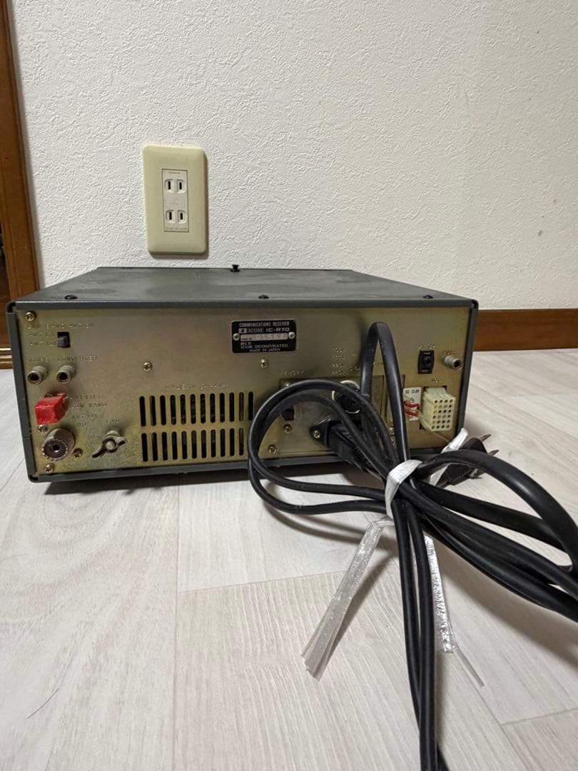 アイコム ICOM IC-R70 通信型受信機 100kHz〜30MHz