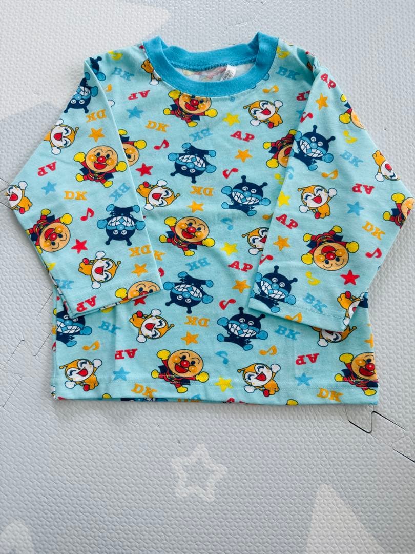 mikky　アンパンマン　長袖Tシャツ7枚＋アイボリートレーナー1枚