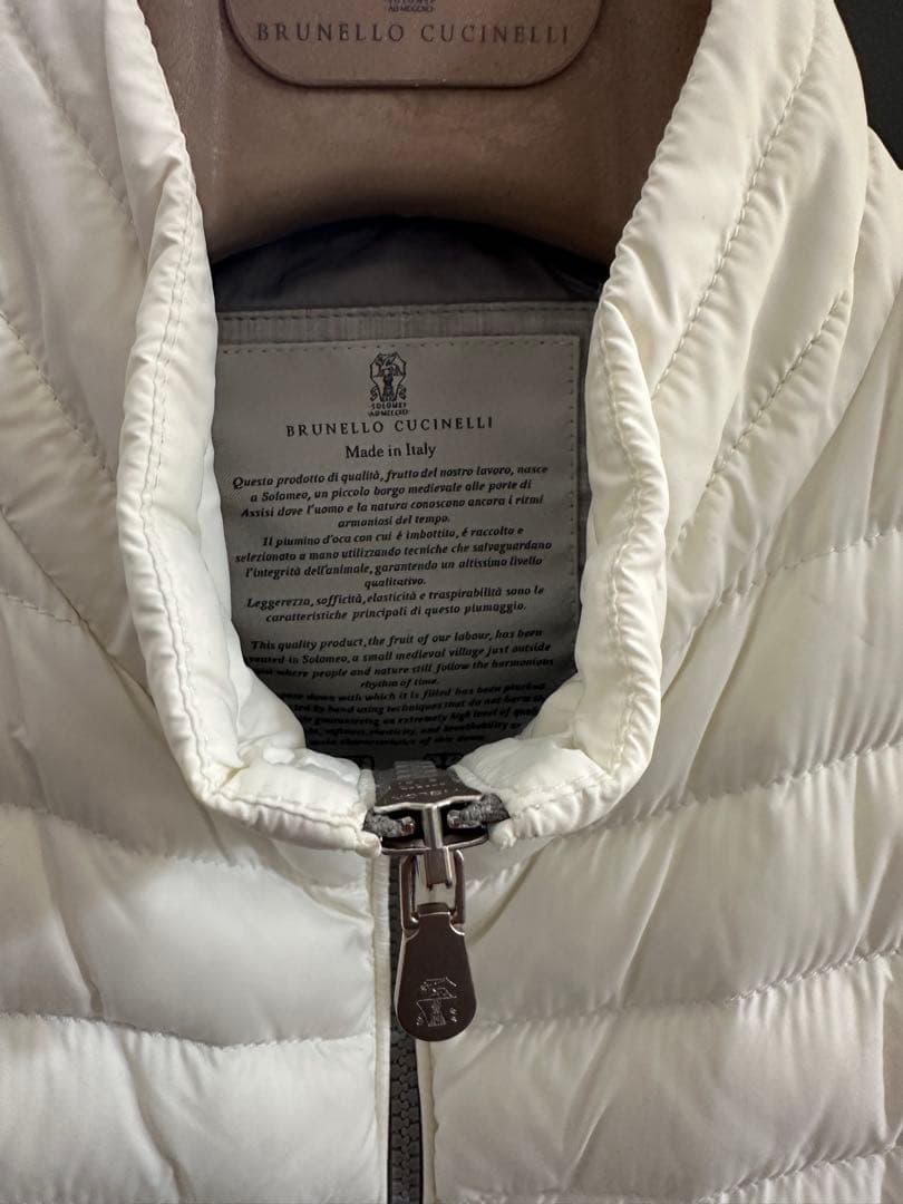 BRUNELLO CUCINELLI ブルネロ・クチネリ　ホワイトダウンベスト
