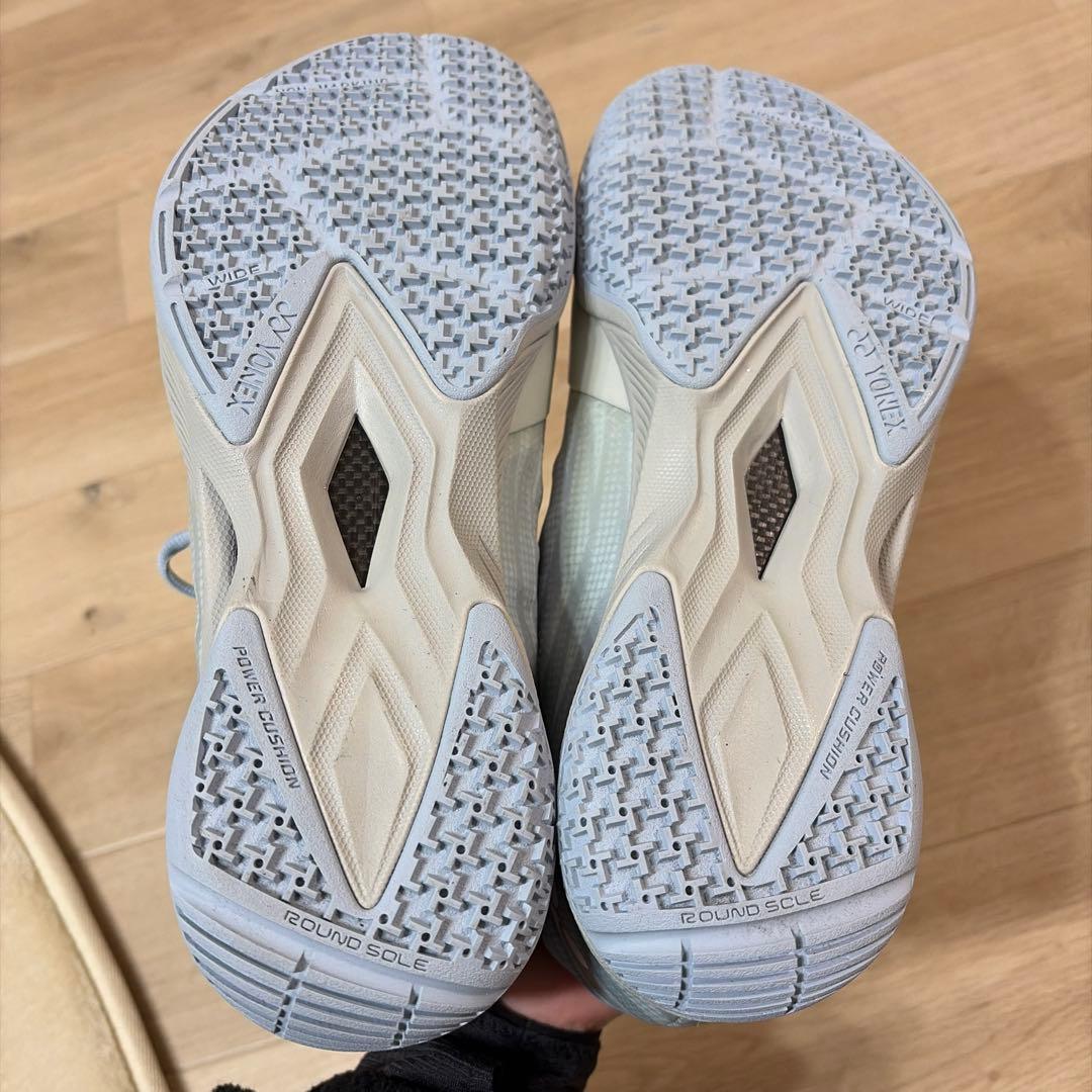 YONEX バドミントンシューズ エアラスワイド z 27センチ