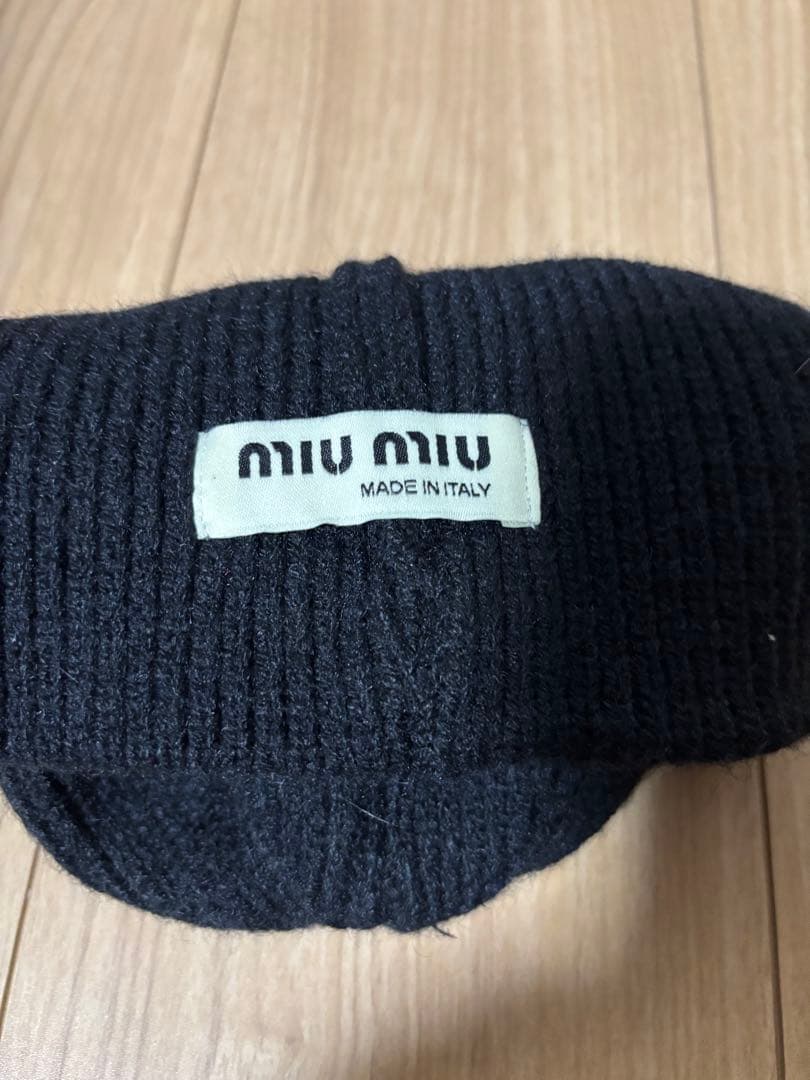 miu miu ブラックニット帽