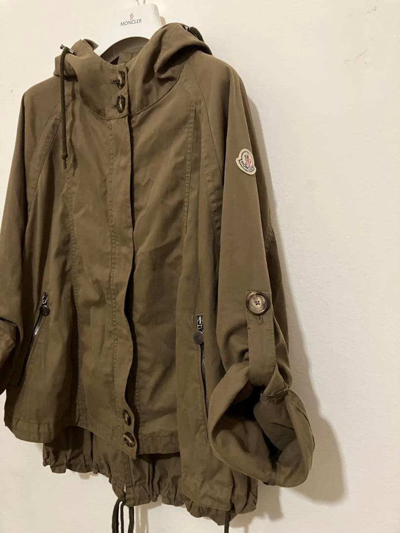 Moncler モンクレール　モモンガ型フード付きコットンジャケット