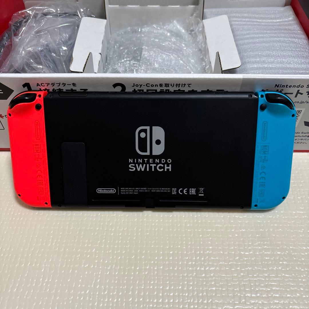 任天堂　Switch 本体