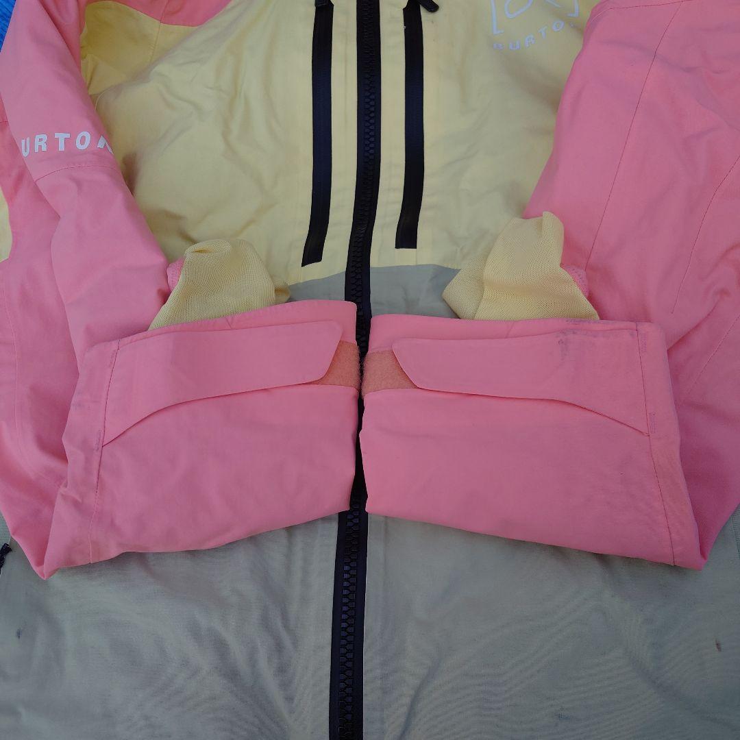 Burton [ak] スノーボードウェア　レディース ジャケットSサイズ