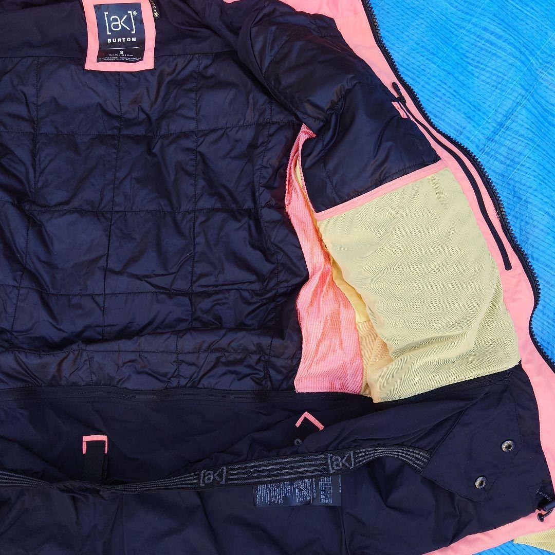Burton [ak] スノーボードウェア　レディース ジャケットSサイズ