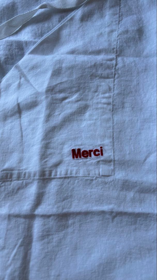 merciメルシーリネンエプロン