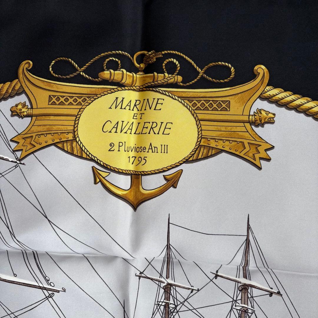 美品⭐︎HERMES エルメス⭐︎シルクスカーフ 海軍と騎兵 ブラック×マルチカラー