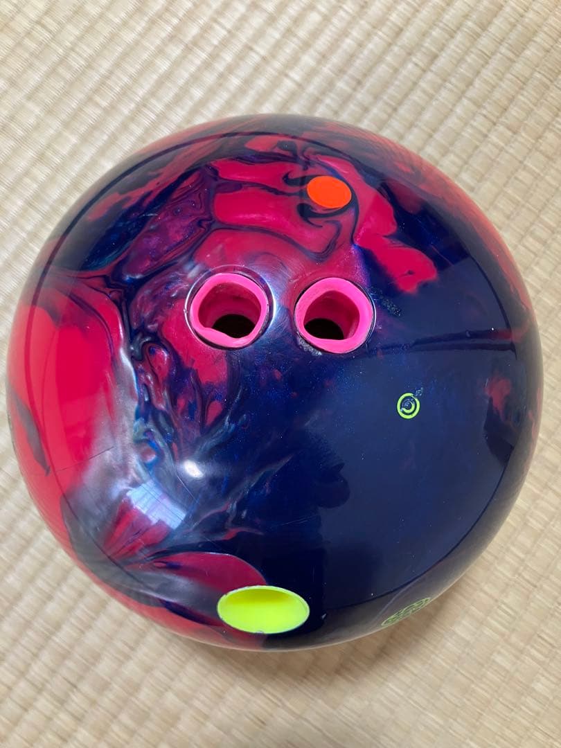 EXTREME 2022 ボウリングボール13ポンド
