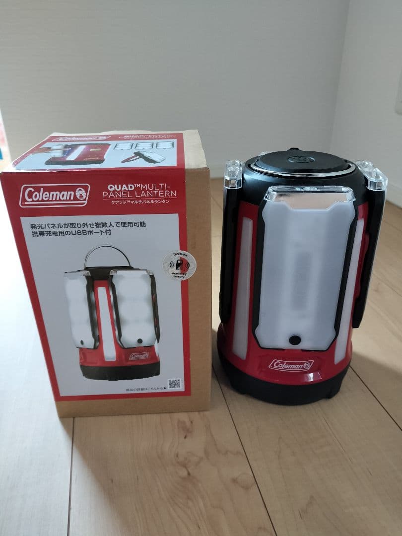 Coleman QUAD™ MULTI-PANEL LANTERN