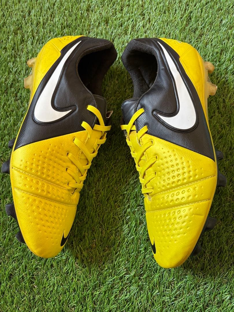 ナイキ CTR360マエストリ3 FG