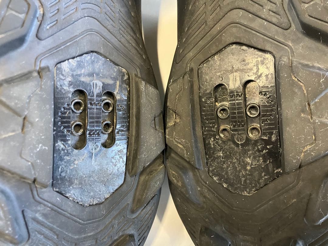 SHIMANO XC3 ブラック シューズ
