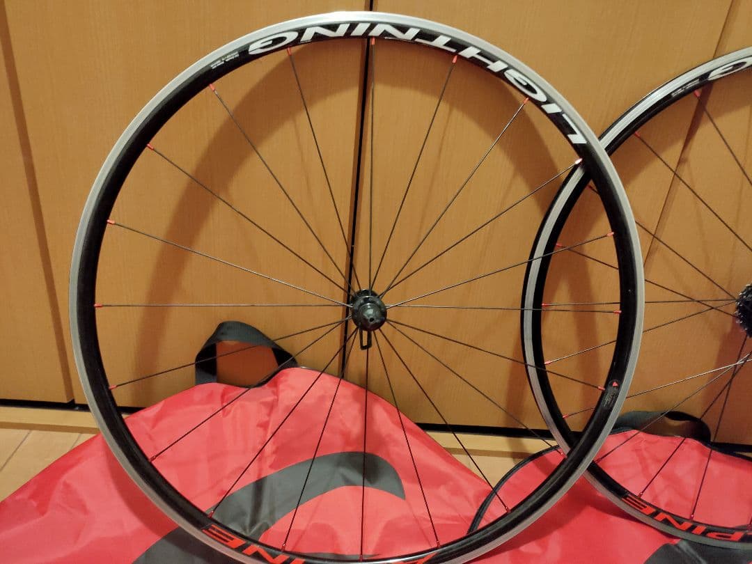 前後1330g ライトニングアルパイン　ホイール