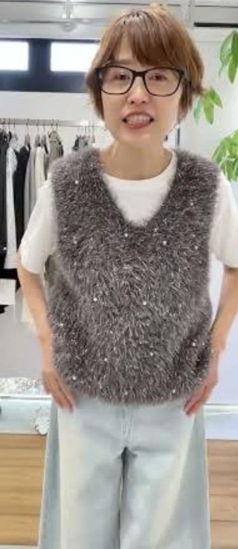 イシカワラボ ピアッチェーレ パール付ベスト