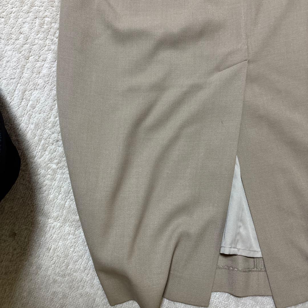 ベージュ ドレープデザイン ノースリーブワンピース