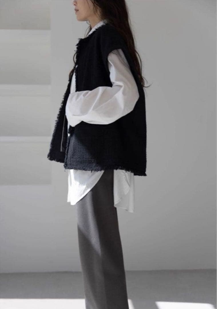 最低価格‼️【新品】Na.e ナエ Novel Tweed Vest ジレ　ベスト