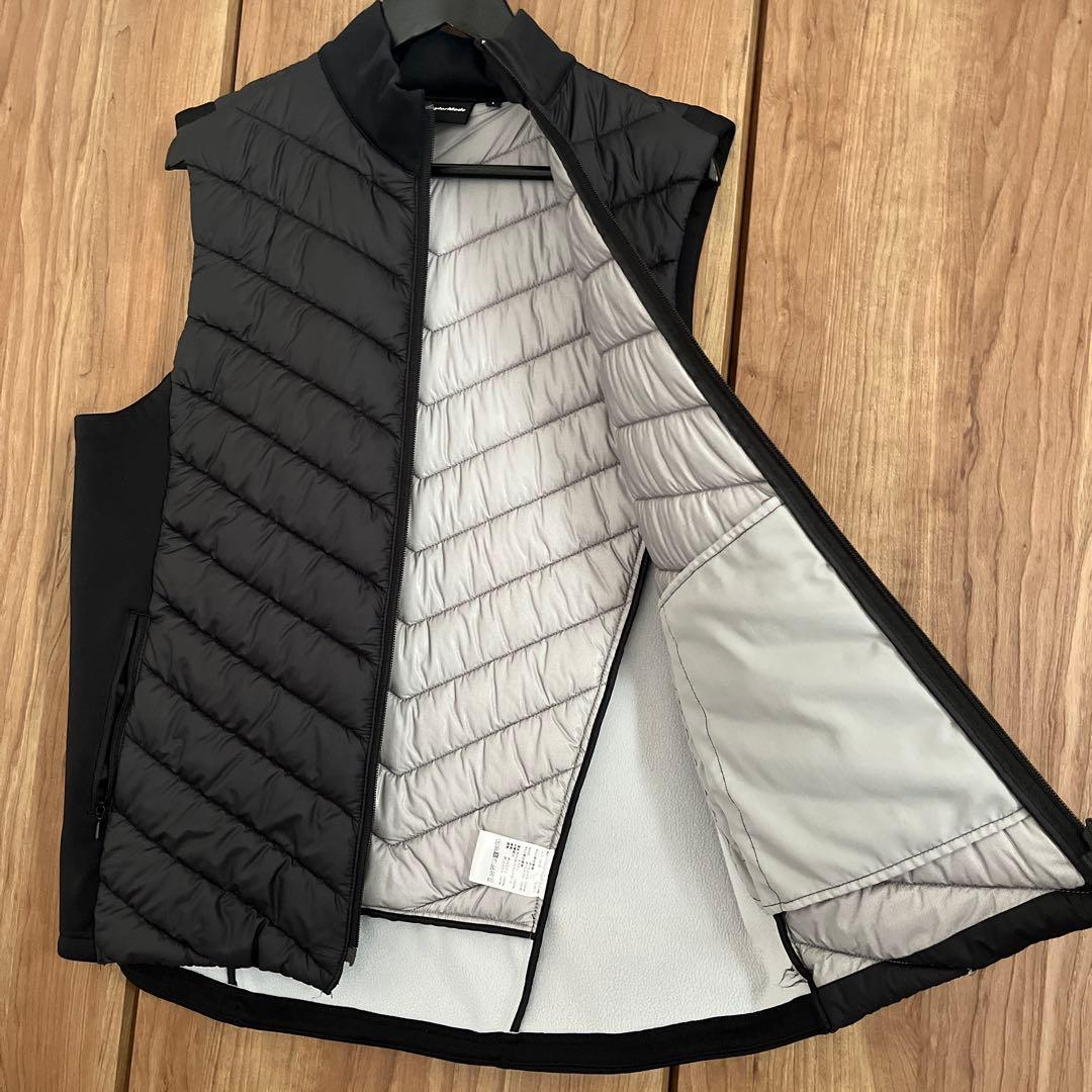 TaylorMade 黒 キルティング ベスト