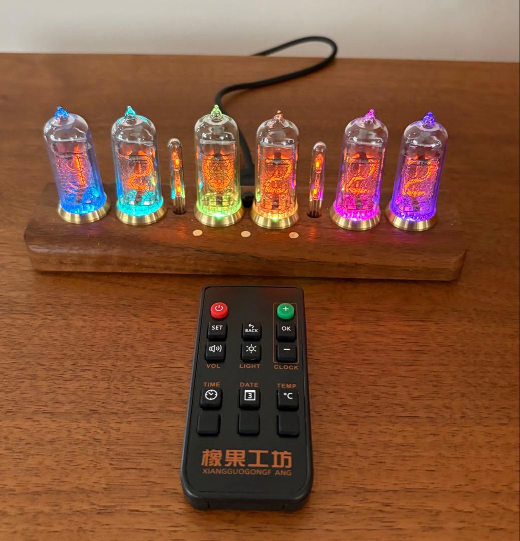 ニキシー菅　真空管時計 LEDライト付き