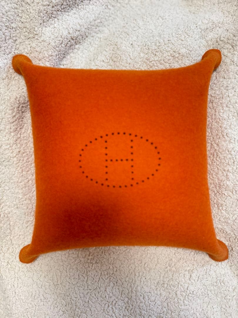 【ヨッシさん専用】HERMES オレンジ　フェルト小物入れ