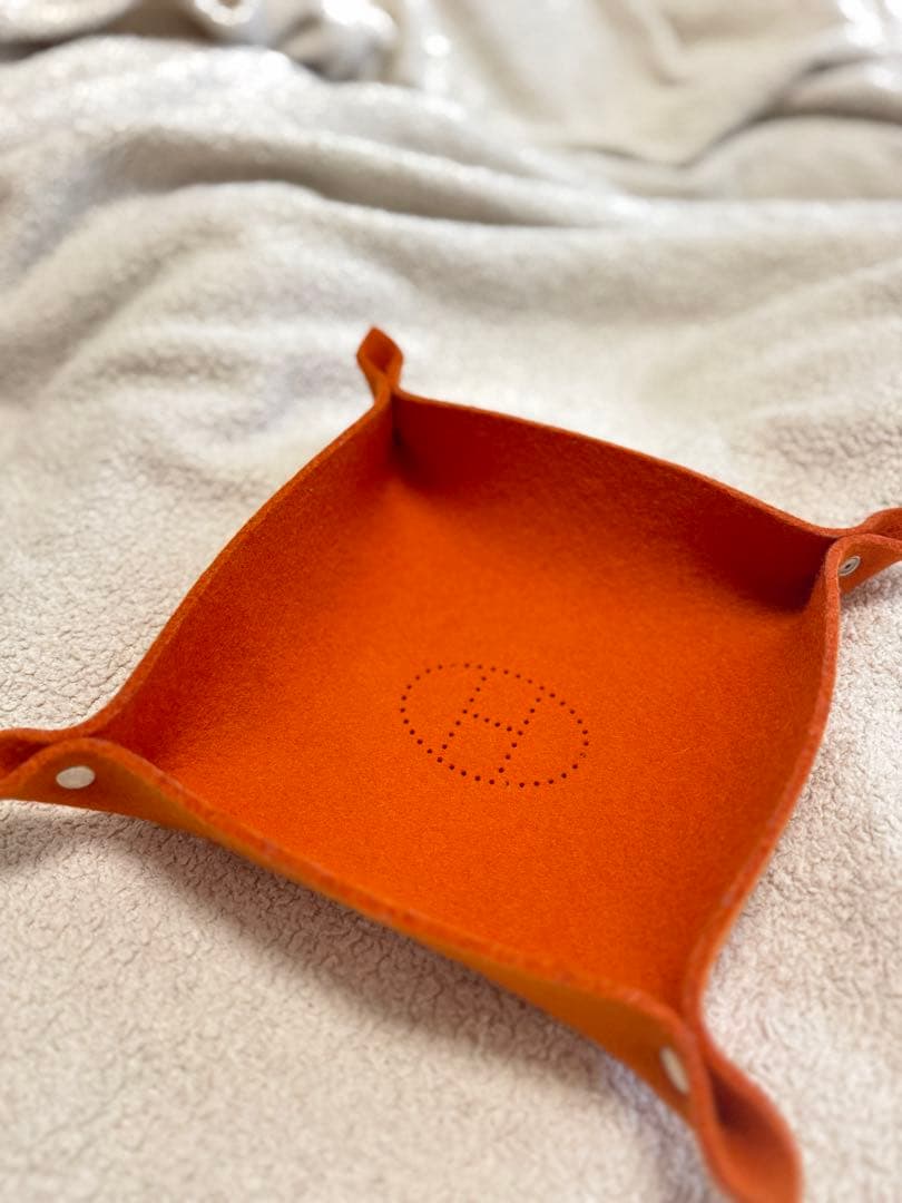 【ヨッシさん専用】HERMES オレンジ　フェルト小物入れ