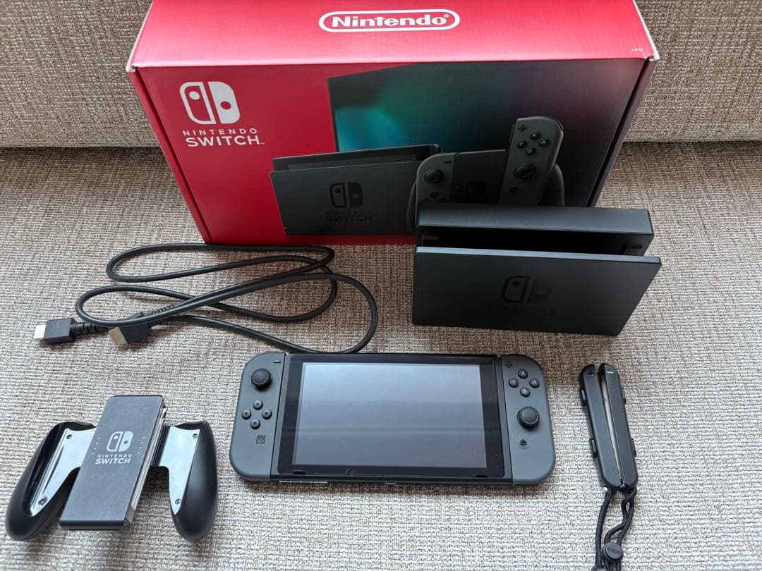 美品　ニンテンドースイッチ　Nintendo Switch 本体 グレー　箱あり