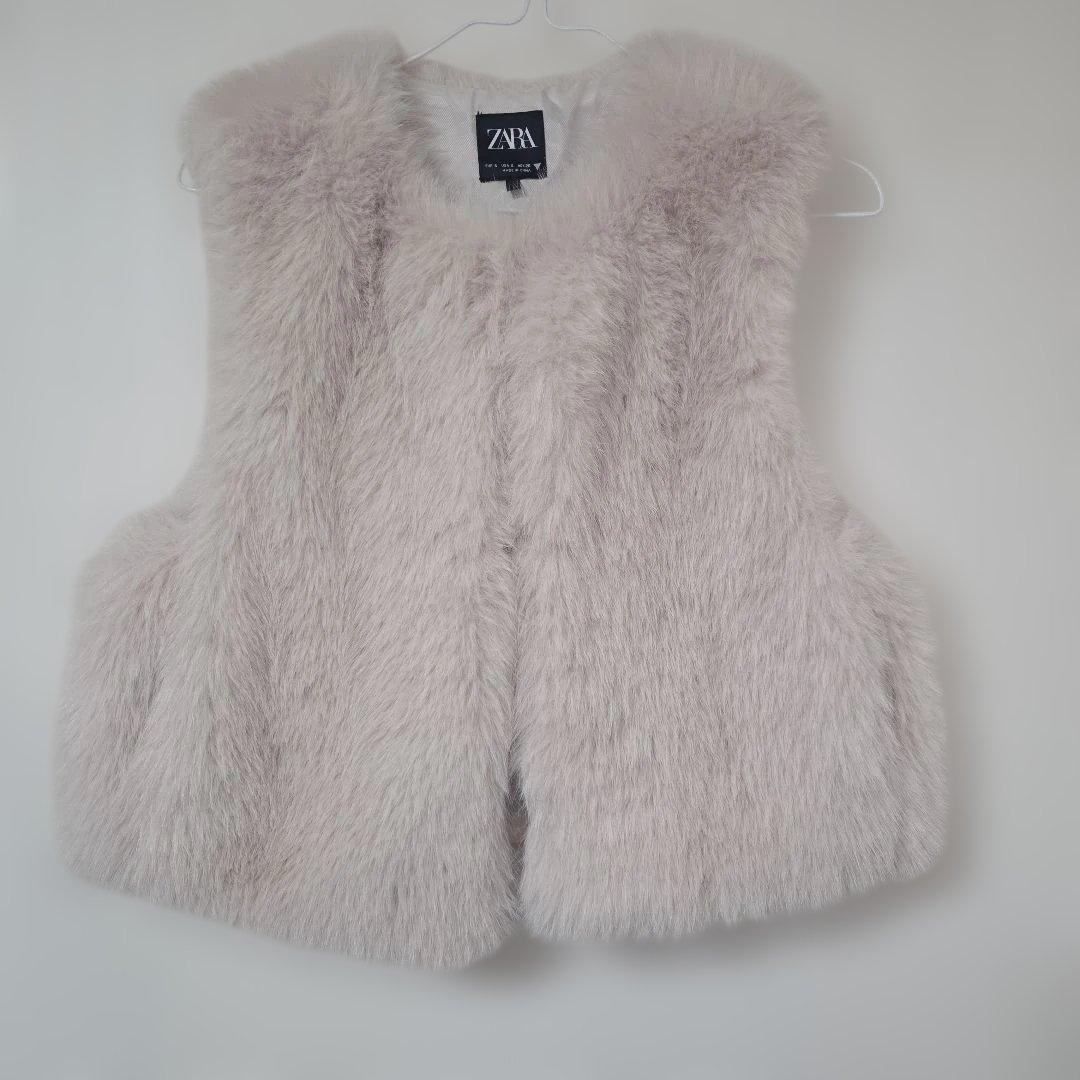 ZARA ショート フェイク ファー ベスト ライトベージュ