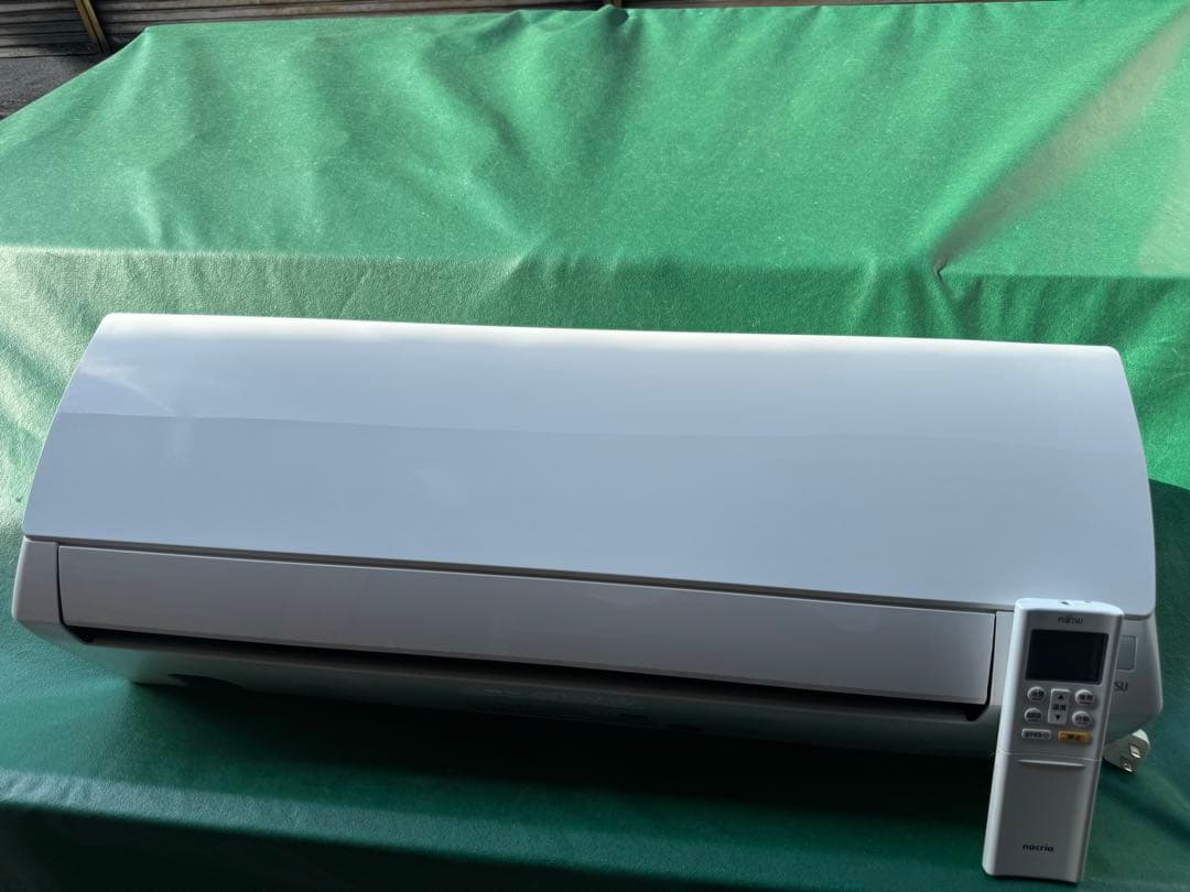 室外機も込 6畳用 富士通 エアコン クーラー 2019年製 2.2kw 22