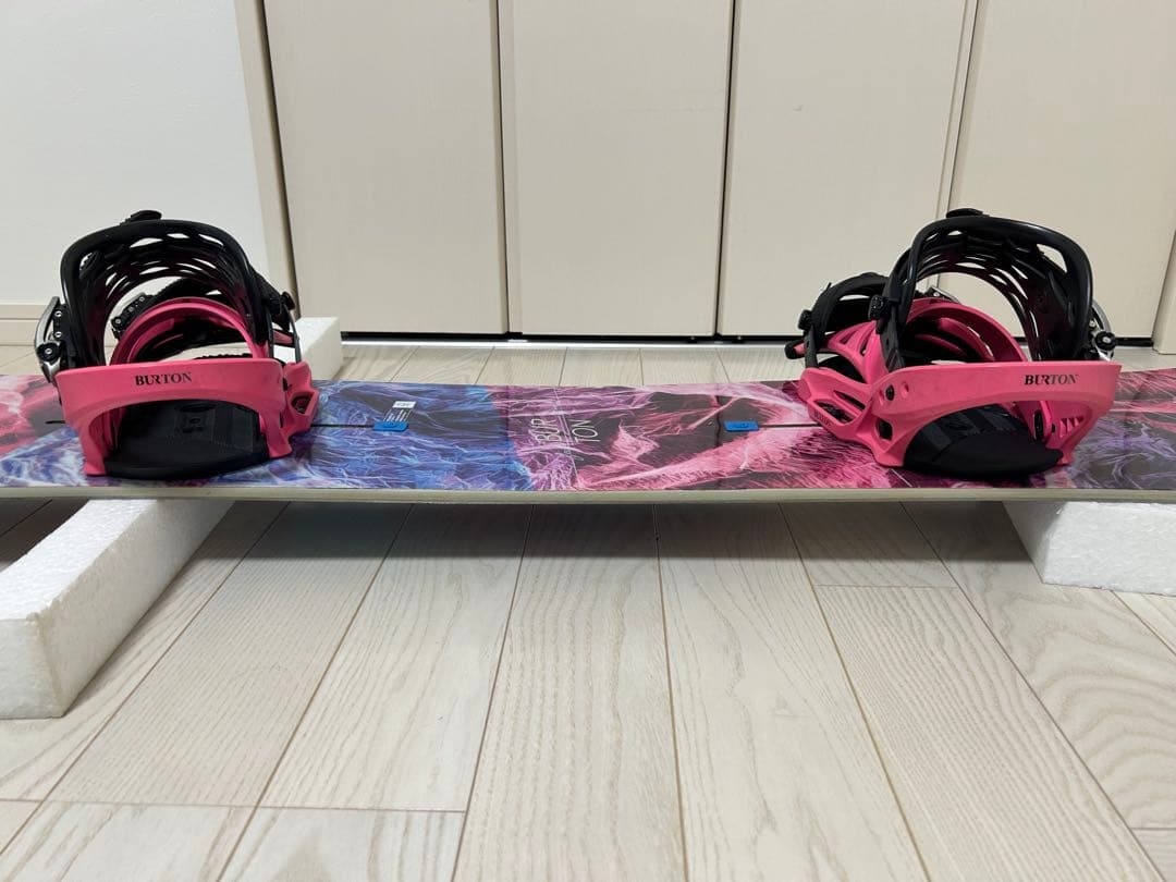 スノーボード BURTON FEELGOOD FLYING V 155