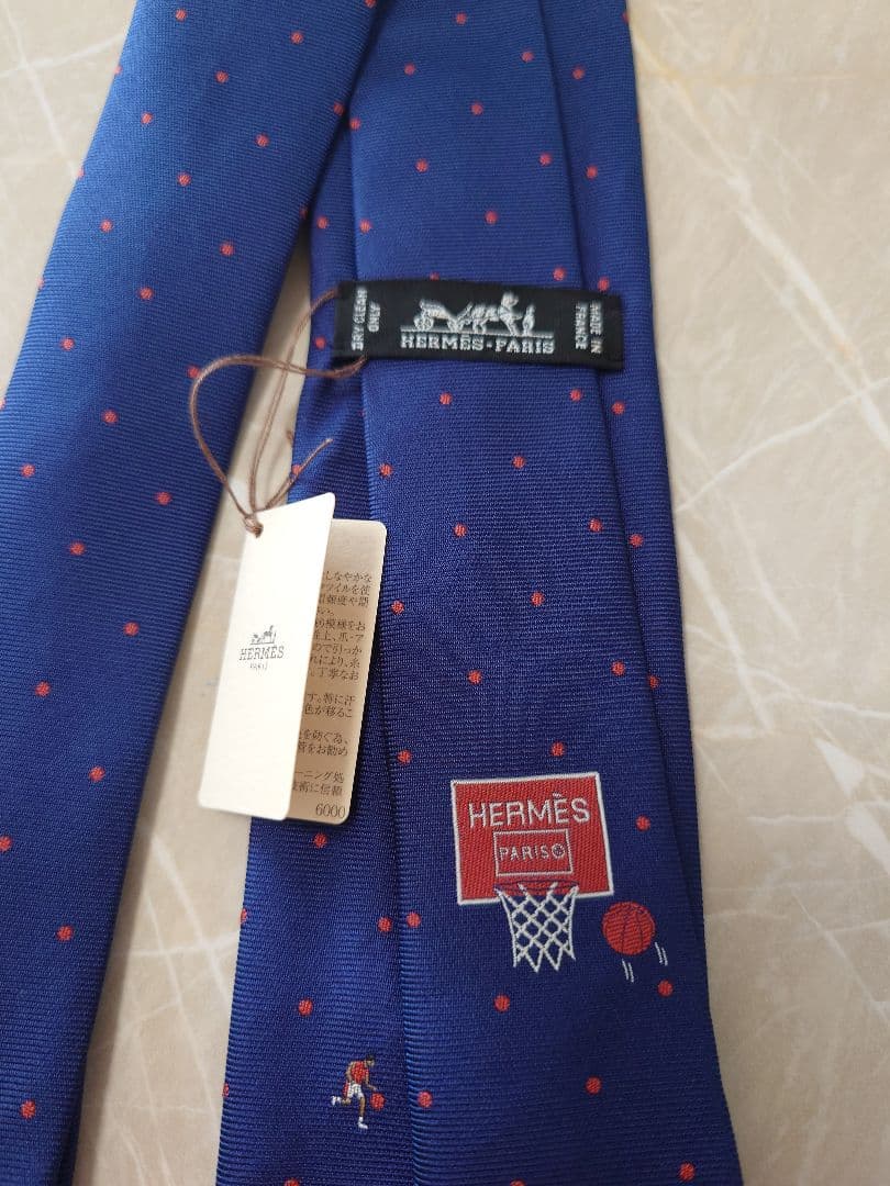 24SS新品未使用HERMES バスケドットネクタイ紺ネイビースポーティ・ドッツ