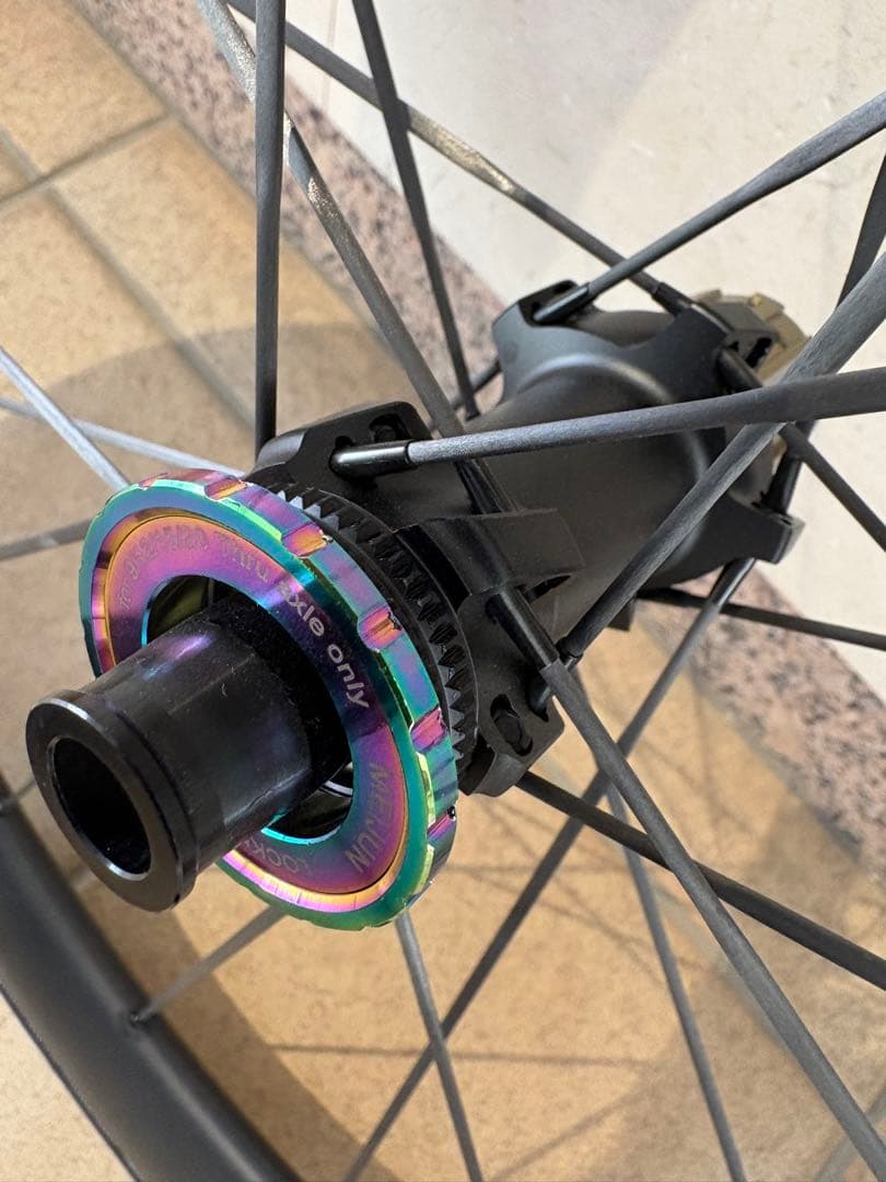 【軽量】中華カーボンリム、カーボンスポーク20H F40、R50、内幅24mm