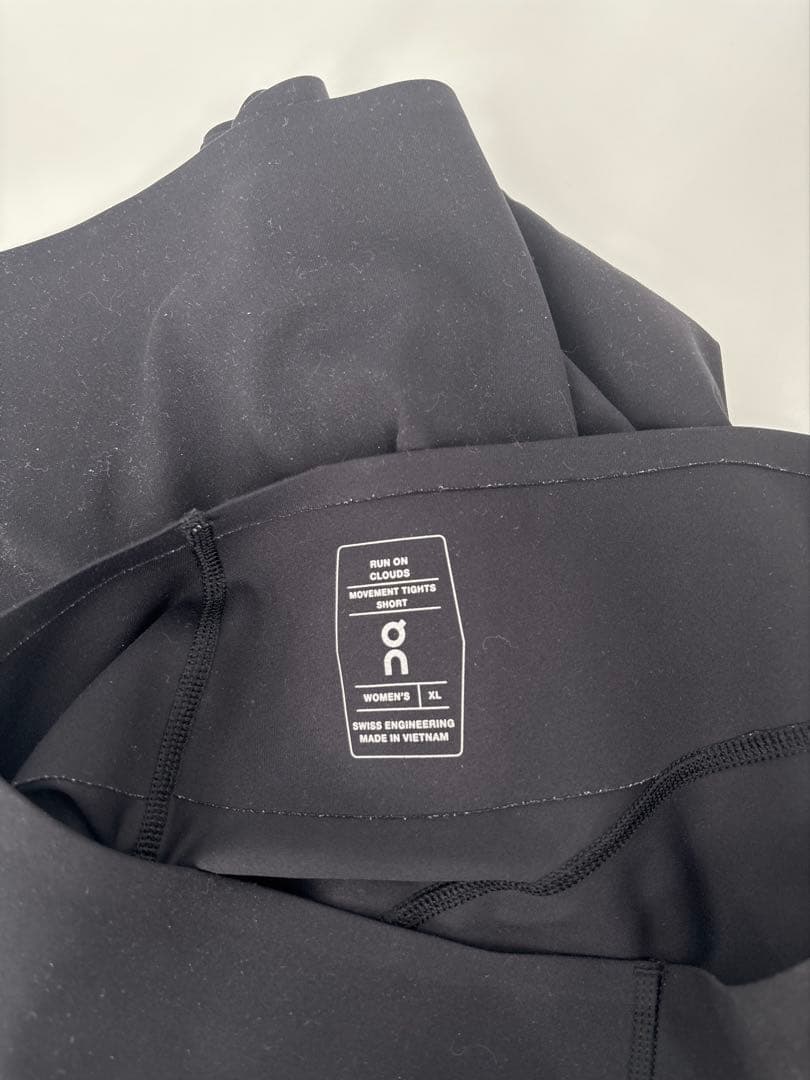 【On 】美品！ハーフタイツ　ショートタイツ　XL ブラック