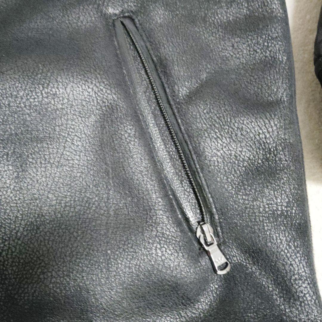 EA7★EMPORIO ARMANI★フェイクレザーブラック中綿ジャケット
