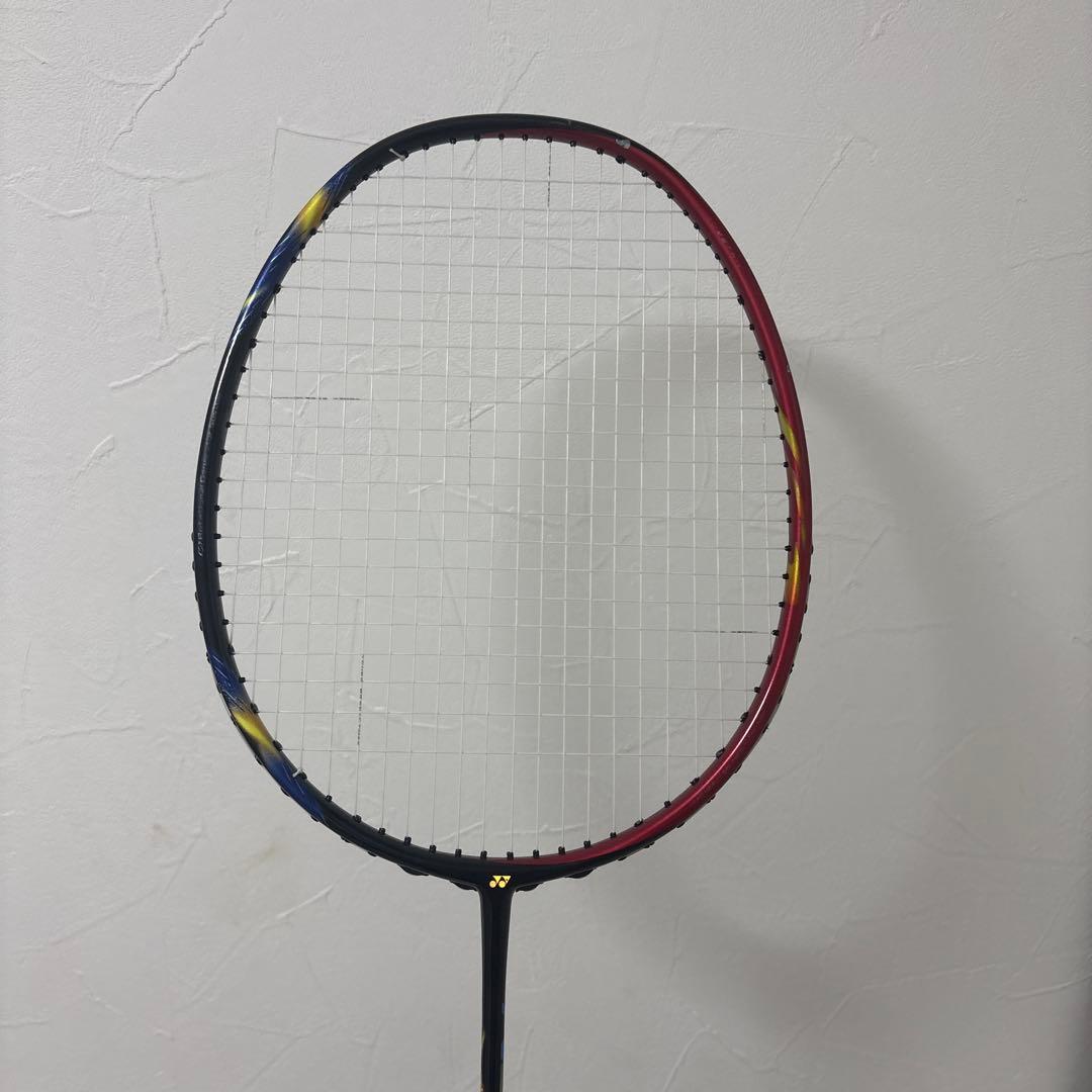 ASTROX77 バドミントンラケット　赤