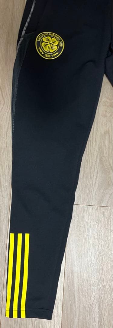 adidas セルティック　トラックパンツ　トレーニングパンツ　ジャージ　新品