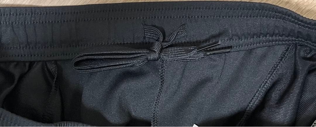 adidas セルティック　トラックパンツ　トレーニングパンツ　ジャージ　新品