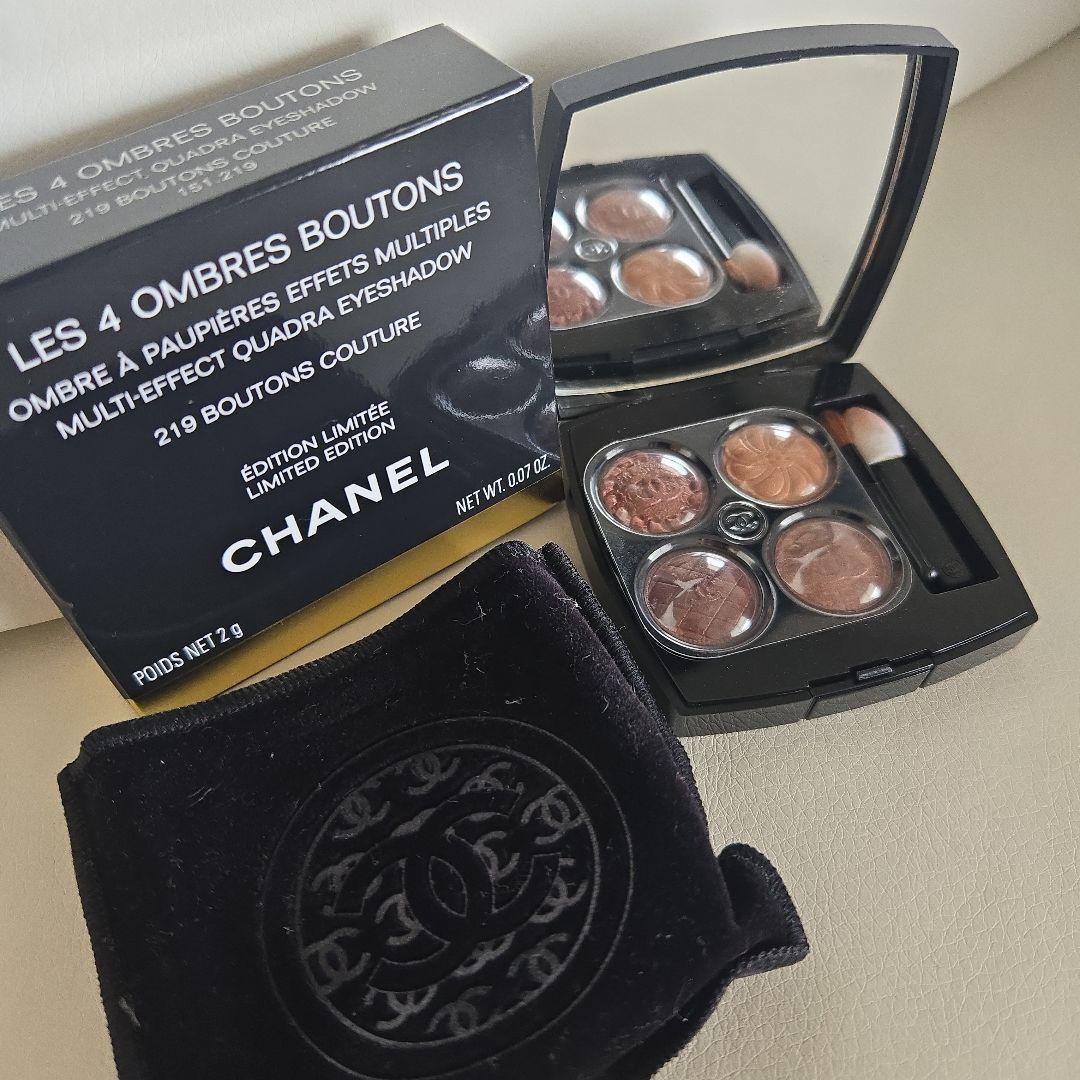 CHANEL 219 ボタン クチュール アイシャドウパレット
