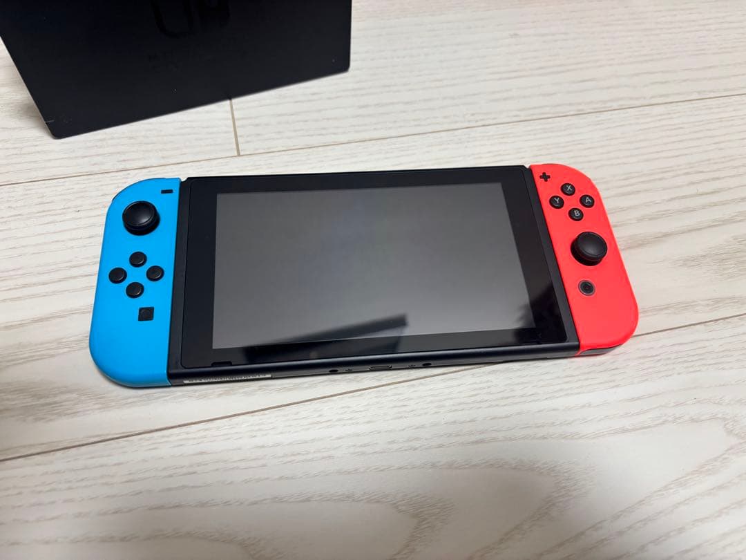 Nintendo Switch 本体 ネオンブルー/レッド ゲーム4本付き