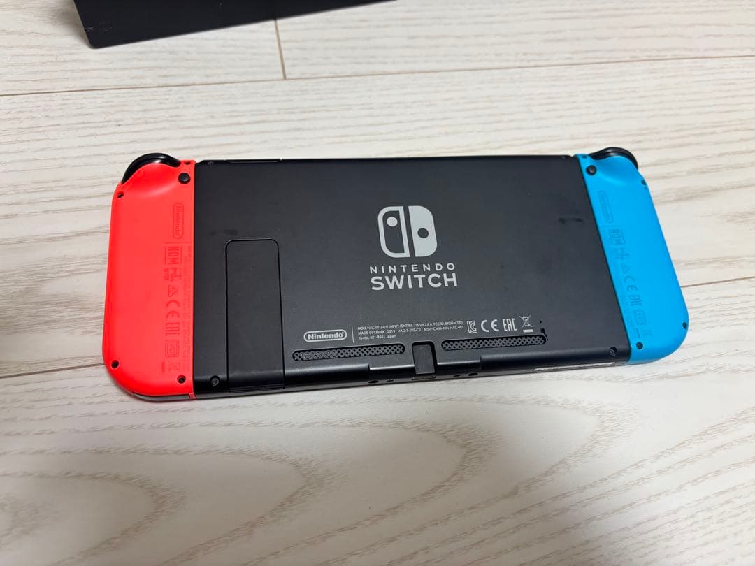 Nintendo Switch 本体 ネオンブルー/レッド ゲーム4本付き